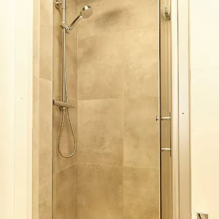 Hello Warsaw! Brand New Modern In The Center 바르샤바